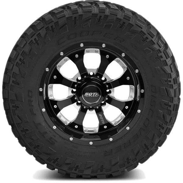 Cooper Discoverer STT Pro 40X13.50R17LT Tire - Sidewall & Rim Protector Detail