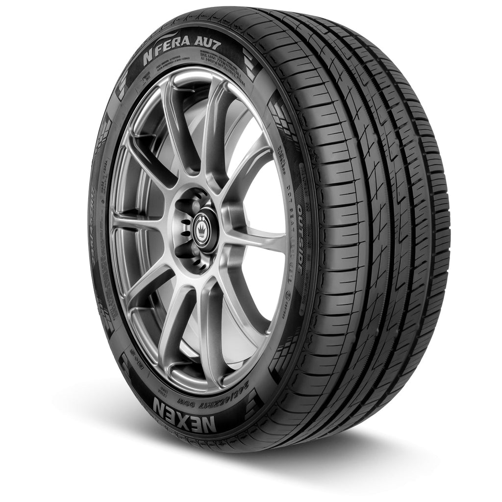 Nexen N Fera AU7 225/40R18 Tire - Tread Grooves & Siping Detail