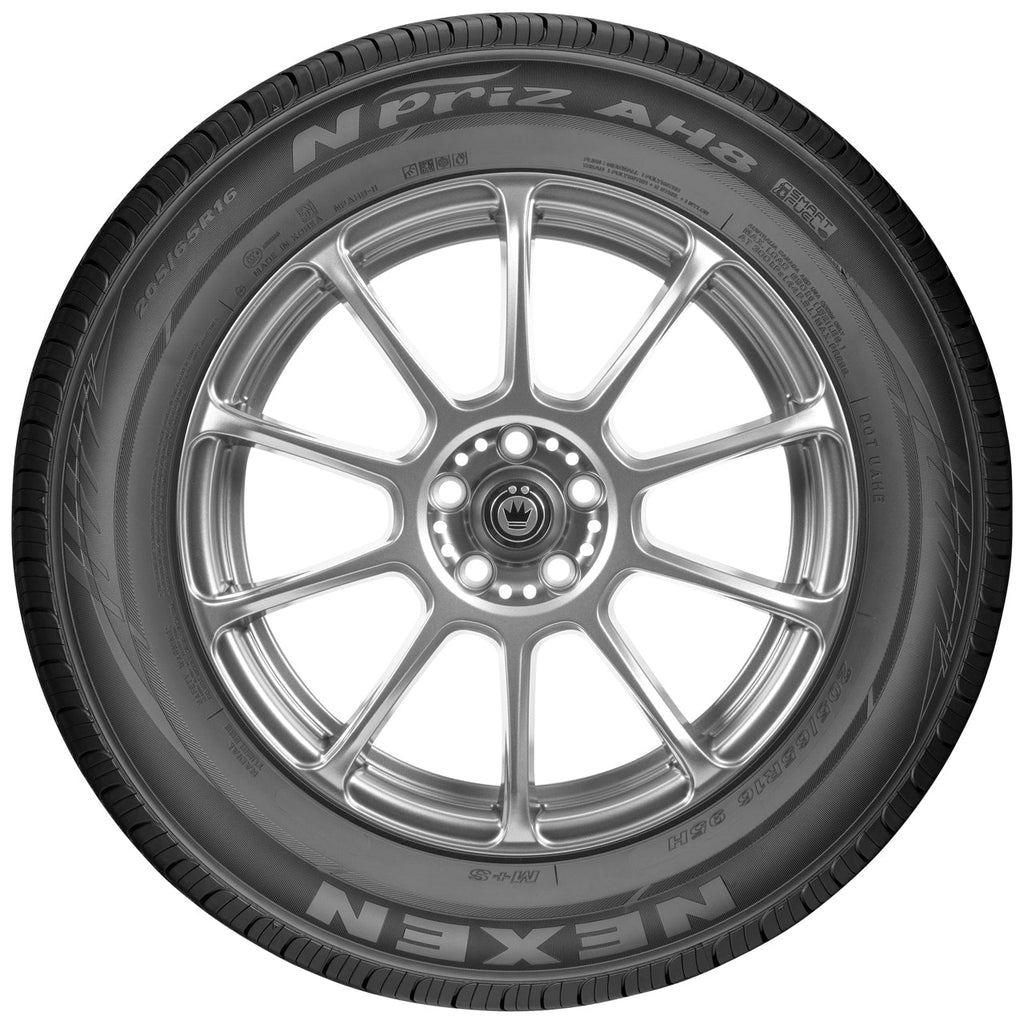 Nexen N Priz AH8 235/45R17 Tire - Sidewall & Rim Protector Detail